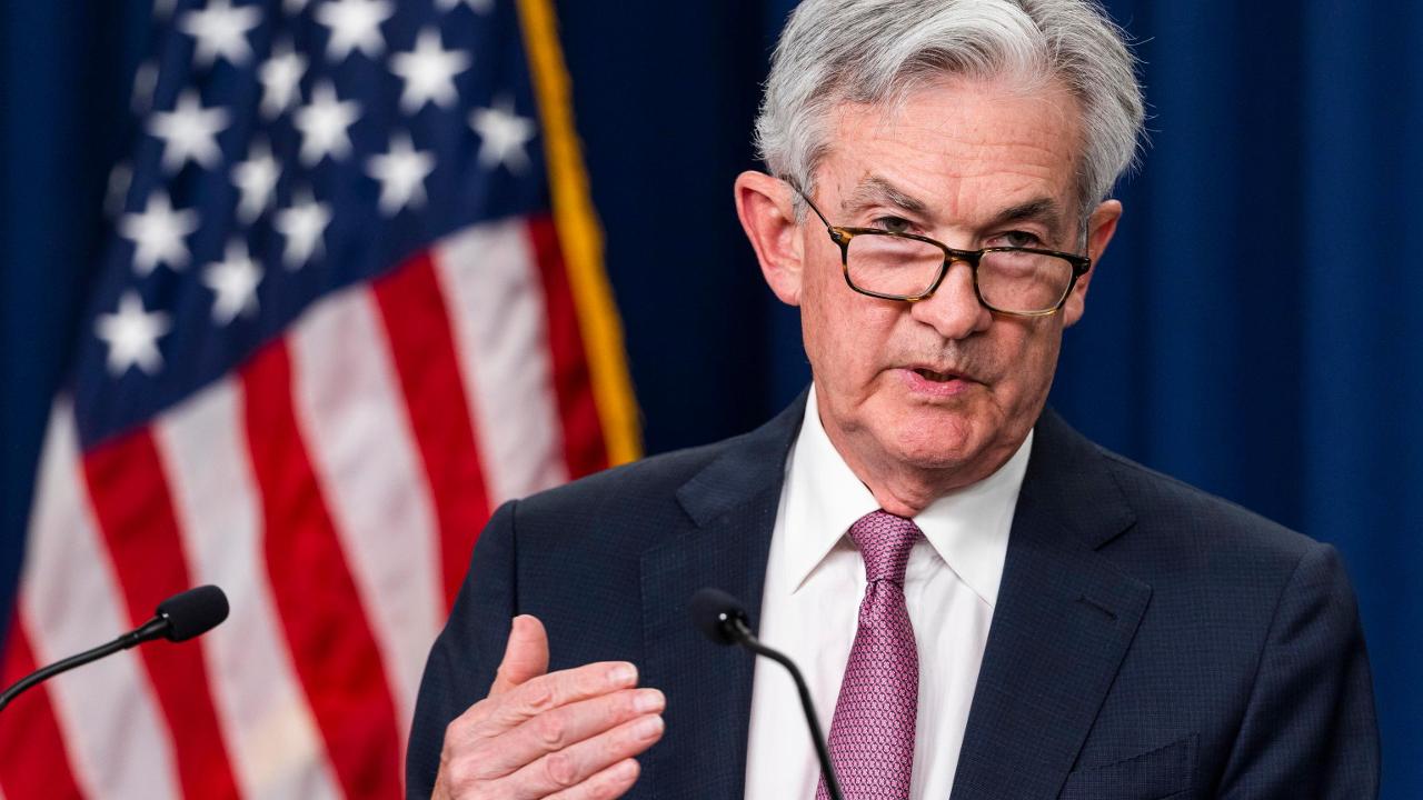 La Fed aumenta ancora i tassi di interesse di 75 punti base, Powell dice che è "molto prematuro" parlare di pausa